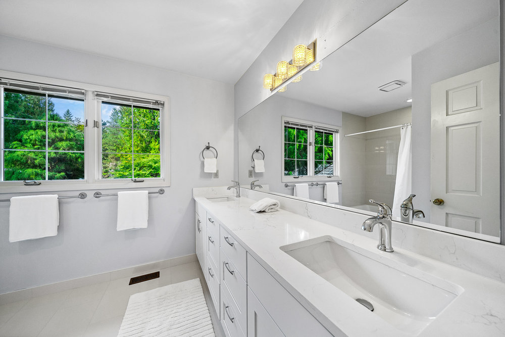 Blattenbauer new hall bath