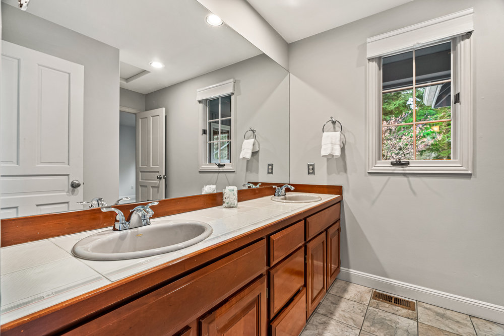 Judy's jack and jill bath